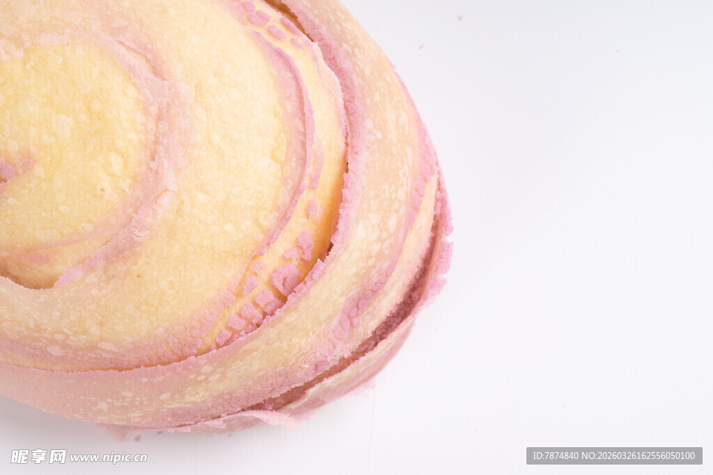 双色螺旋纹理的美味糕点