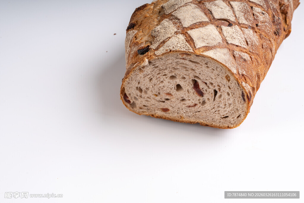 切片全麦坚果面包特写