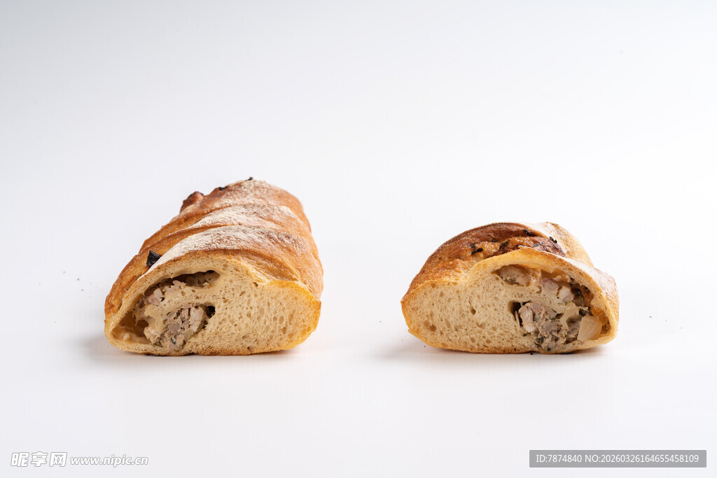 两块美味夹心面包特写