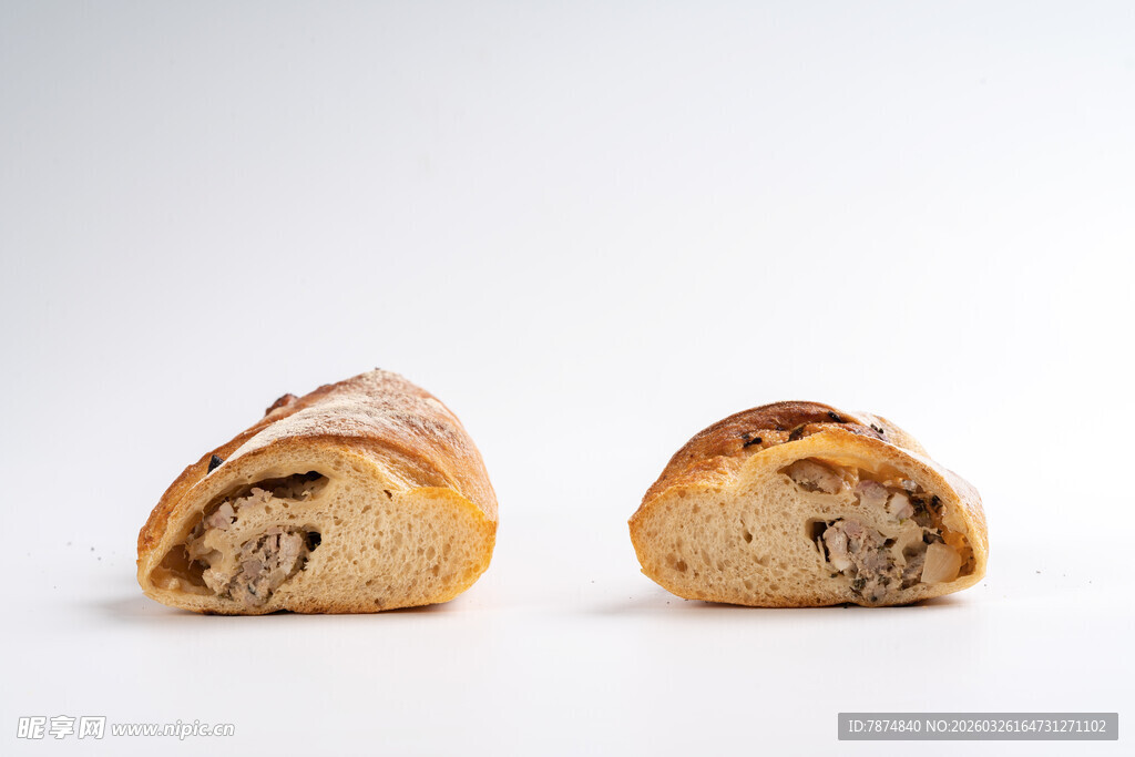 切开的果仁面包
