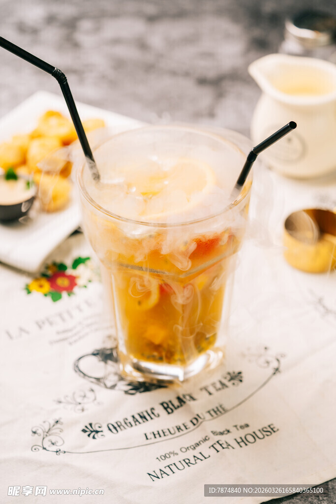 冰爽果茶 开启惬意时光