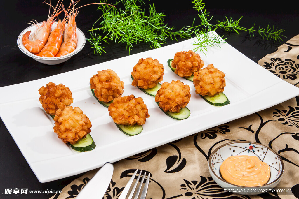 美味鲜虾球摆盘精致