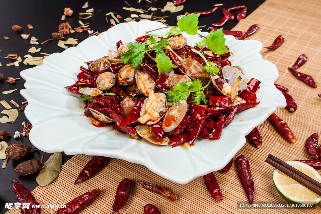 香辣可口的炒花甲螺