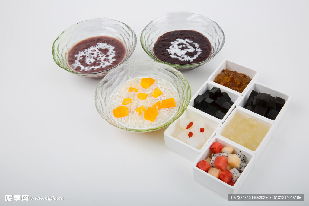 多样甜品食材组合