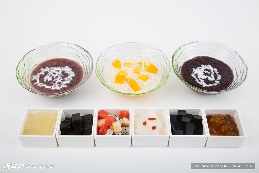 多样甜品配料展示