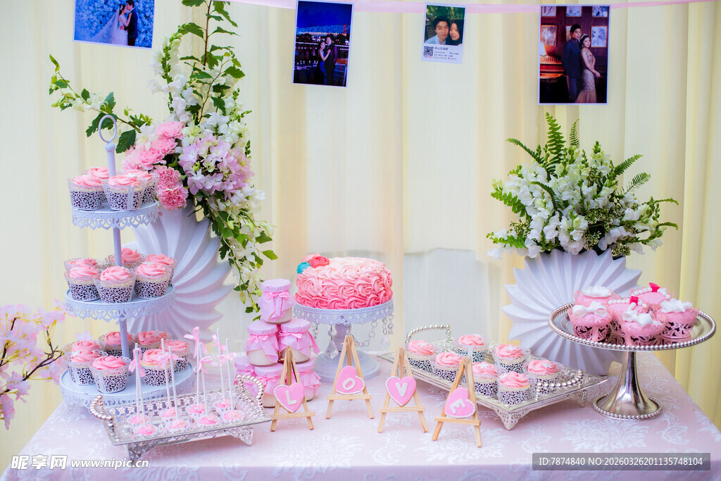 粉色系浪漫甜品装饰布置