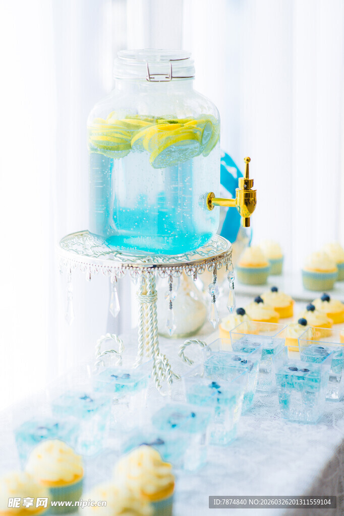 蓝色梦幻主题蛋糕与甜点