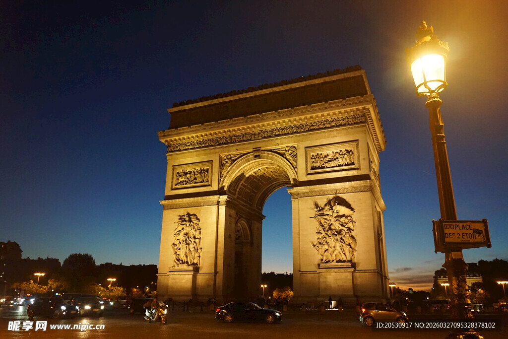 巴黎凯旋门高清摄影图