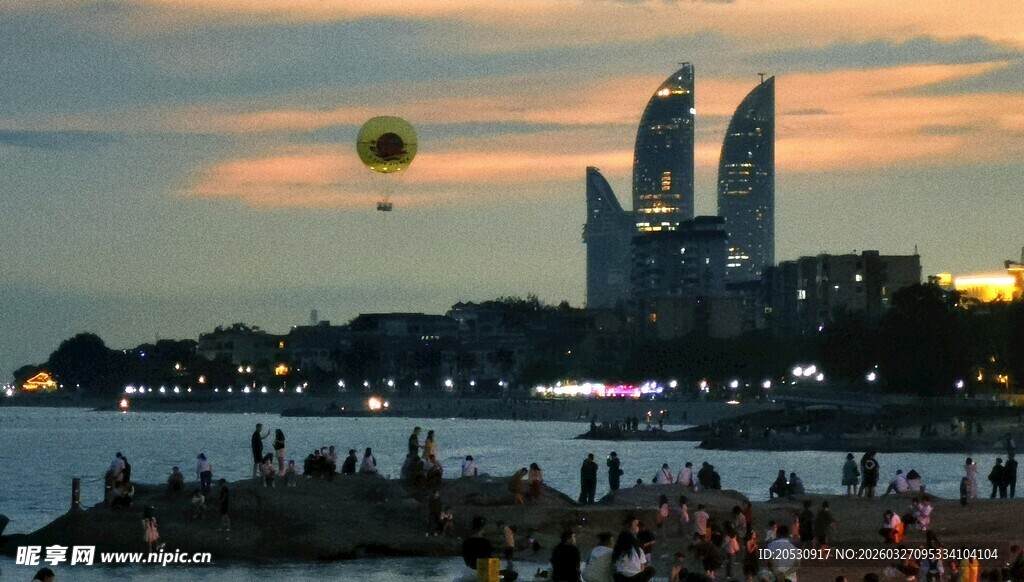 厦门城市风光夕阳落日地标建筑海