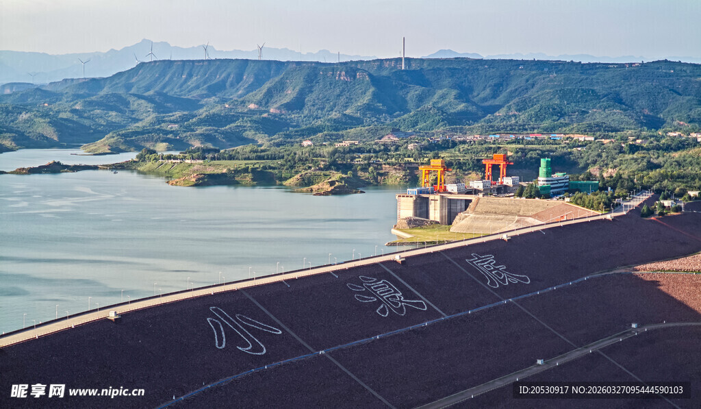 小浪底水库全景