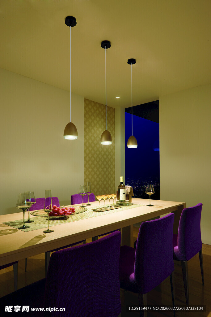 现代风格紫色调餐厅场景