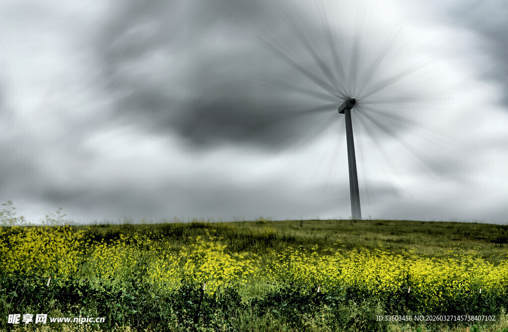 草原风车与灿烂花田