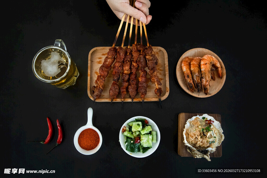 多样美味烤串与特色配菜