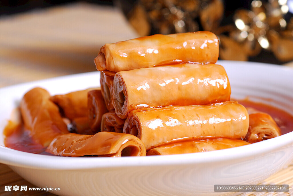 香辣红油猪皮卷