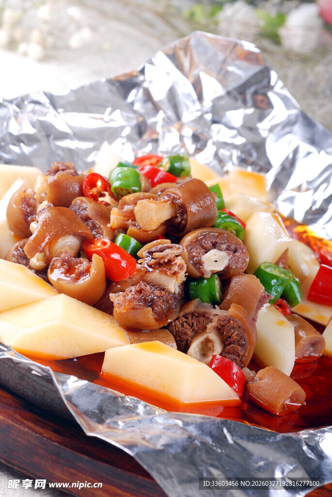 锡纸包裹的美味香辣猪手