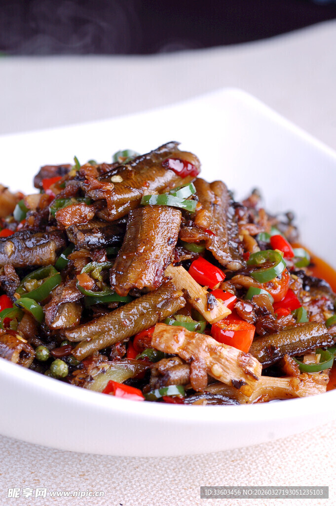 香辣美味炒鳝鱼