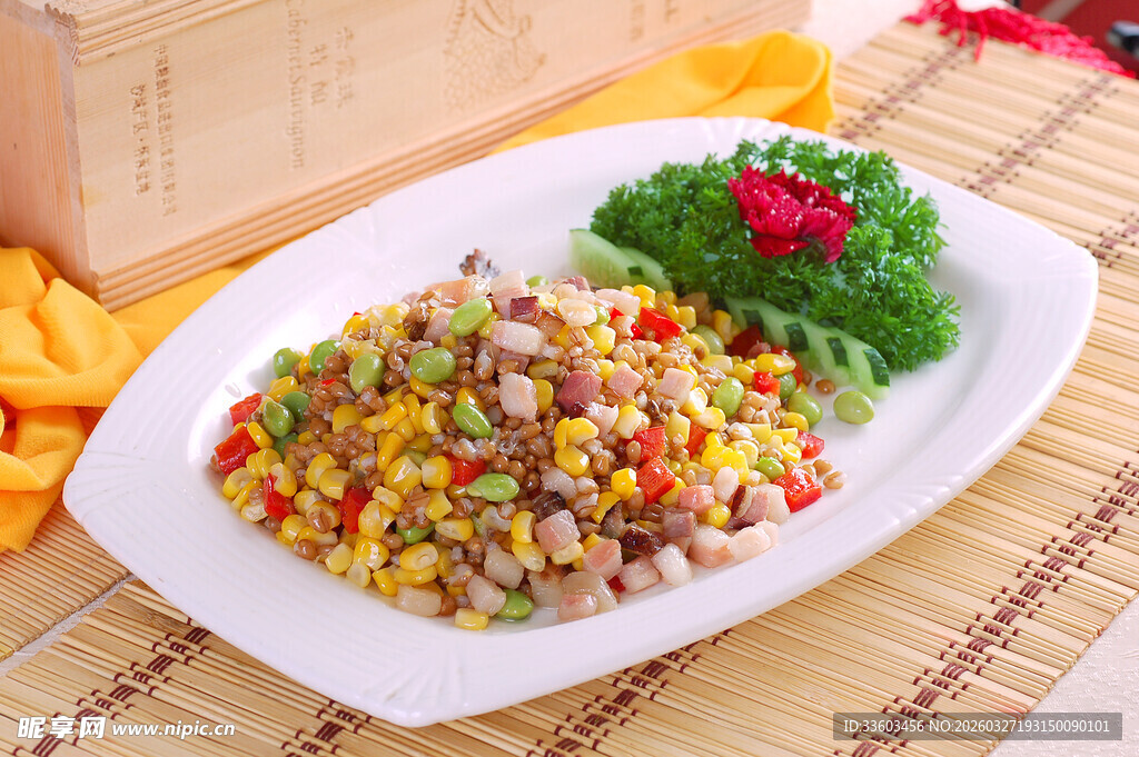 五彩时蔬炒肉丁