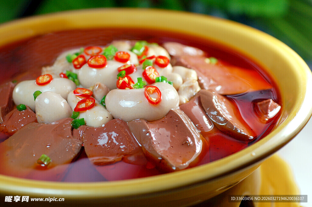 香辣美味毛血旺