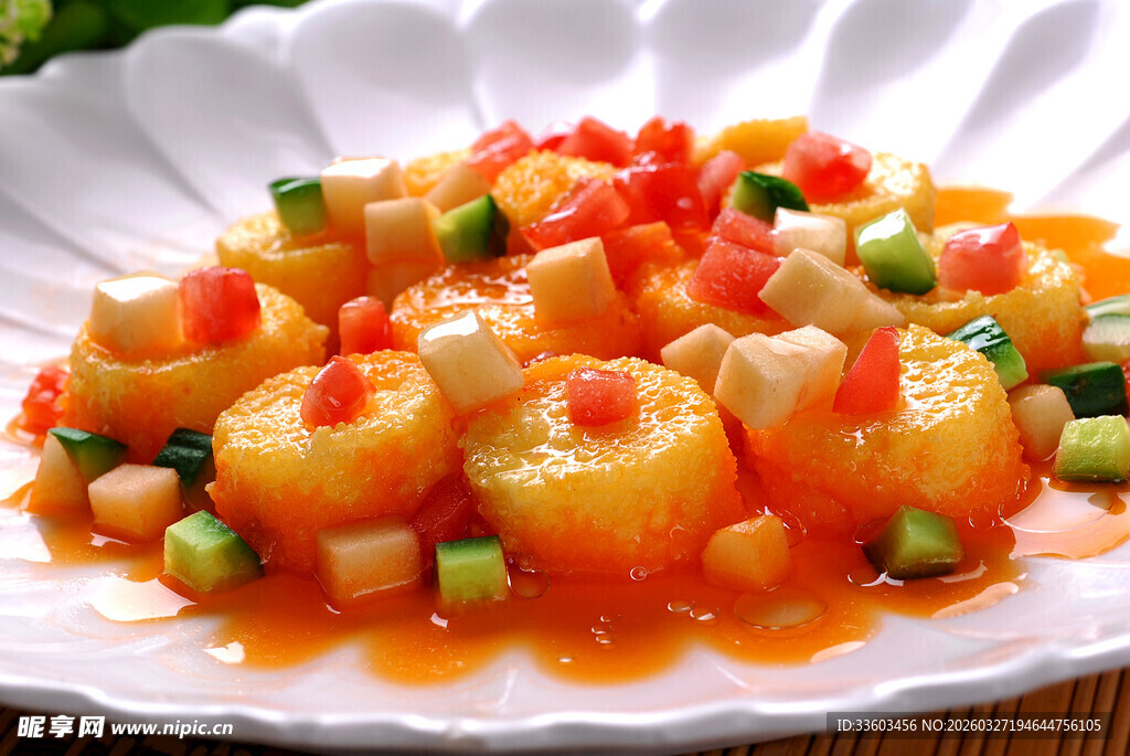 番茄汁浇淋的美味土豆