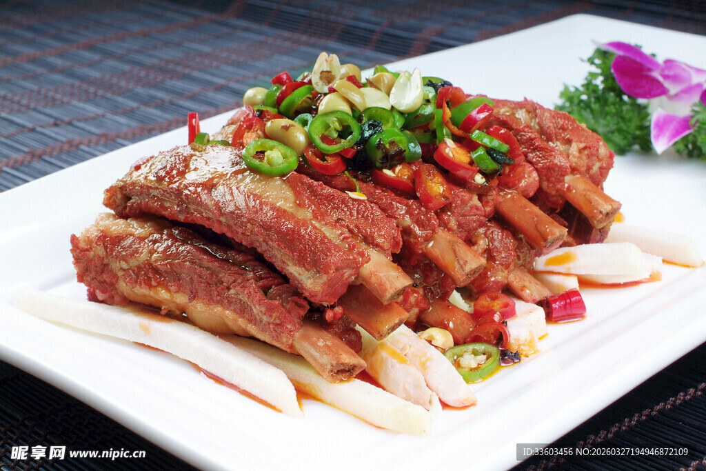 香辣美味烤排骨