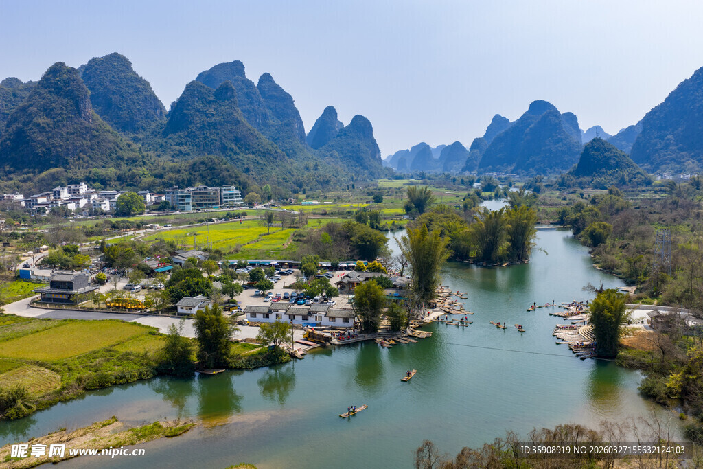亚洲中国广西桂林阳朔遇龙河风光