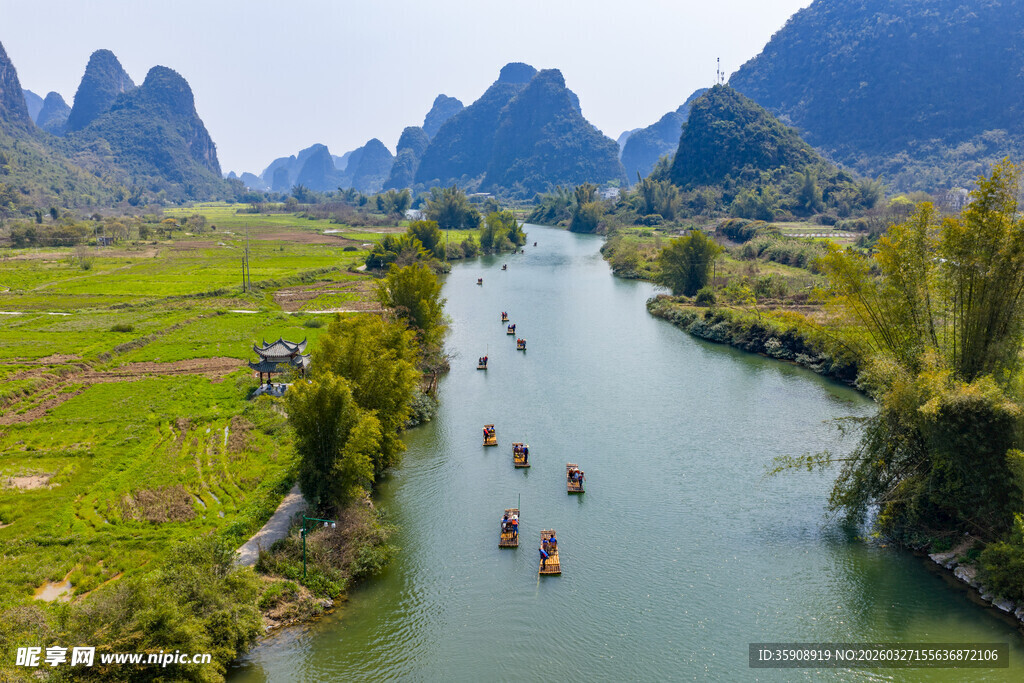 亚洲中国广西桂林阳朔遇龙河风光