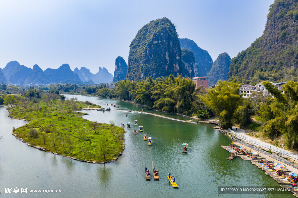 亚洲中国广西桂林阳朔遇龙河风光
