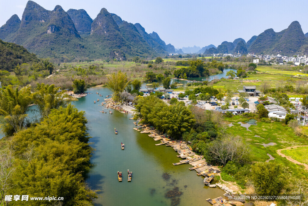 亚洲中国广西桂林阳朔遇龙河风光