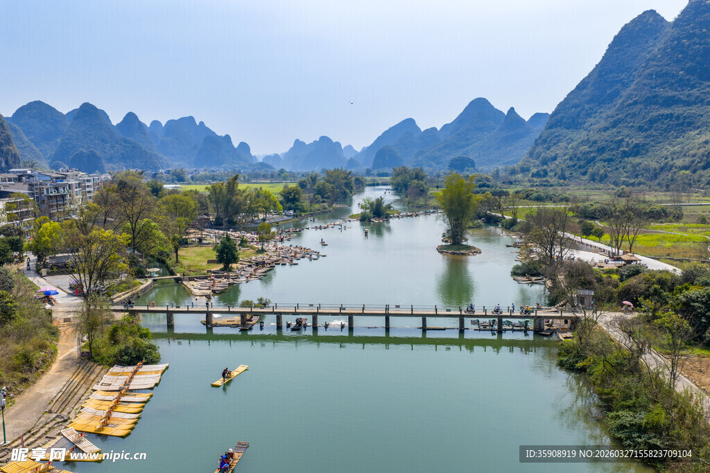 亚洲中国广西桂林阳朔遇龙河风光