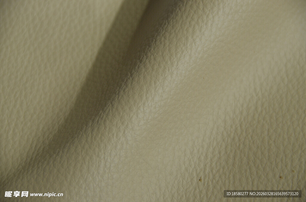 米白色柔软皮革织物纹理特写