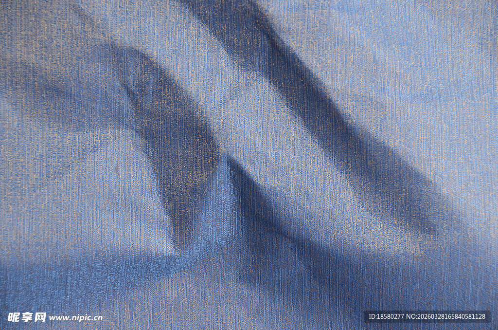 蓝色褶皱布料纹理特写