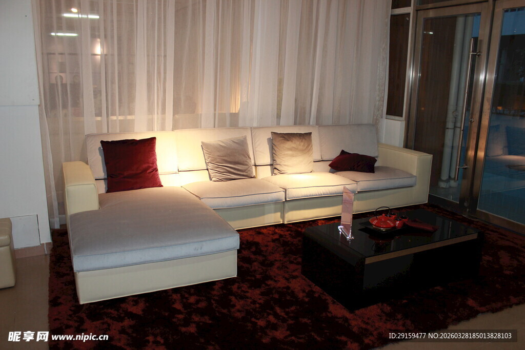 现代简约风格客厅一角