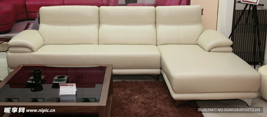 现代简约白色真皮三人沙发