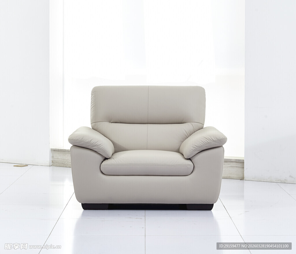 浅米色舒适单人沙发