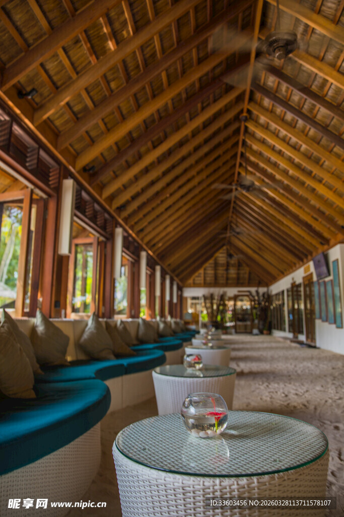 热带风情木质休闲休息区