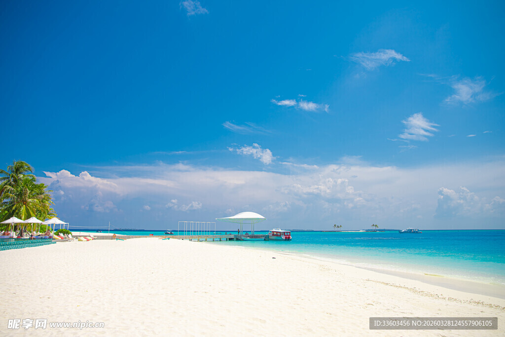 梦幻海岛纯净沙滩美景