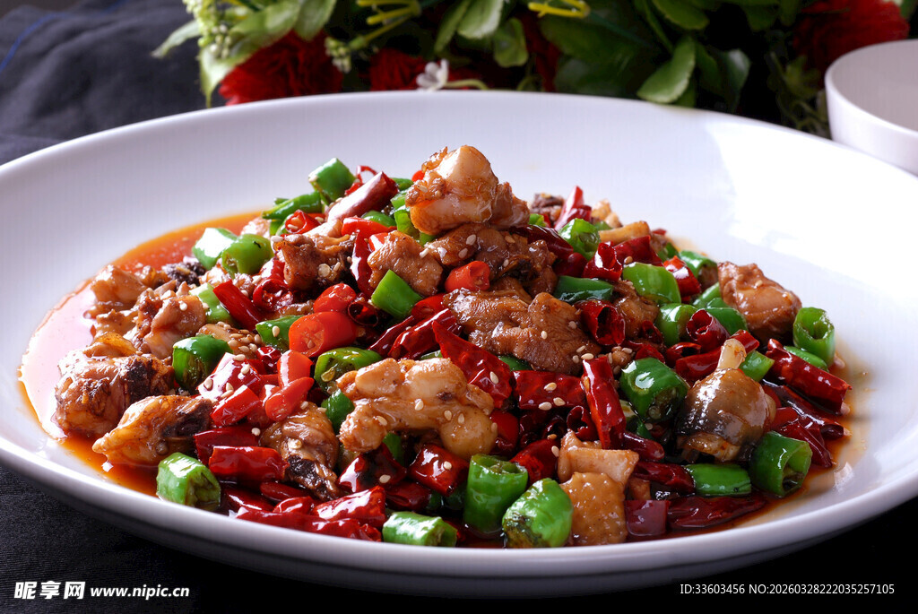 美味双椒炒鸡肉