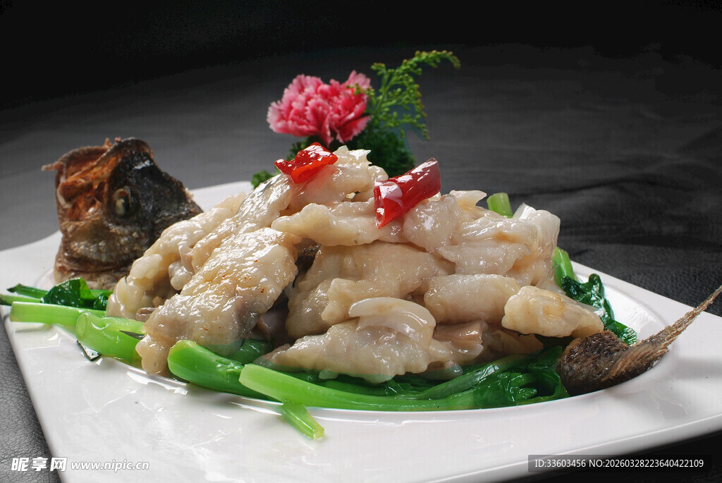 美味百合溜鲈鱼