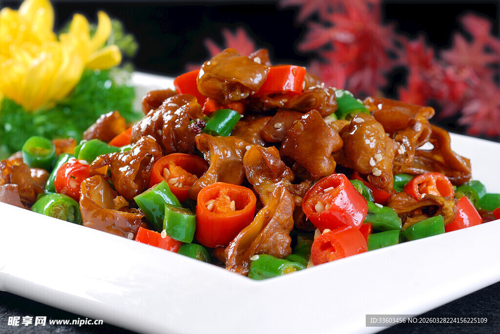 香辣美味爆炒肥肠