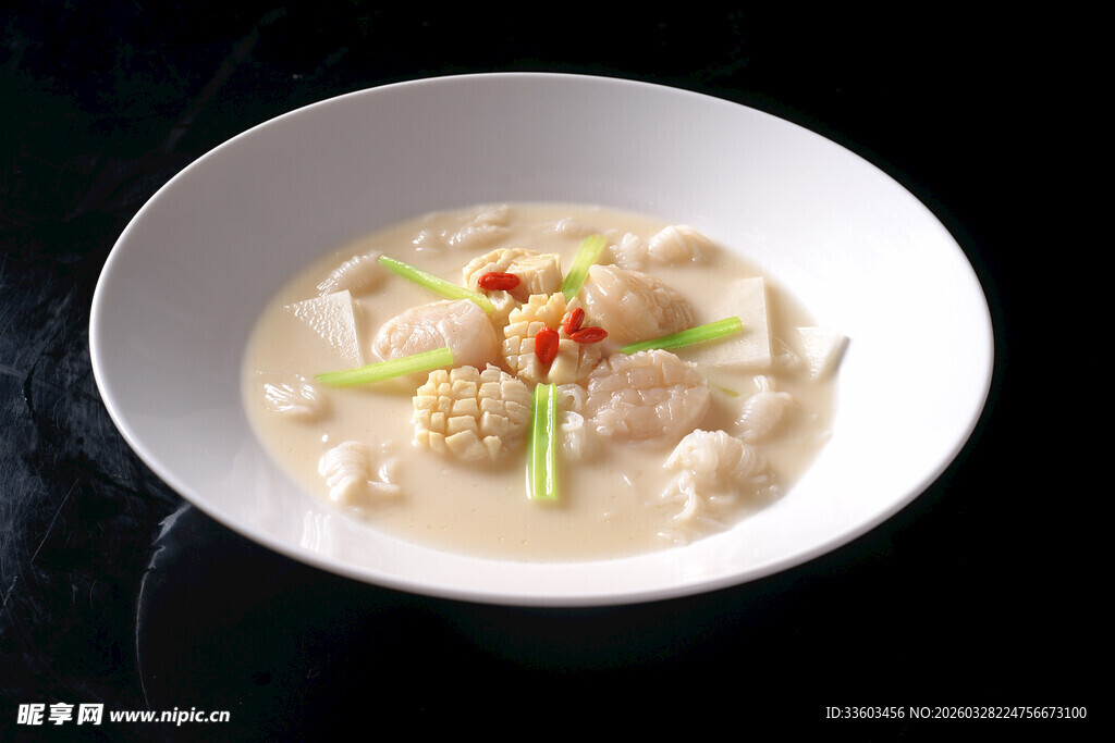 美味海鲜白汤鱼片