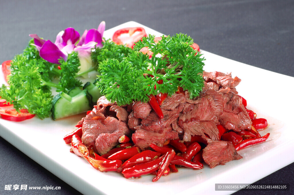 炒牛肉美食料理