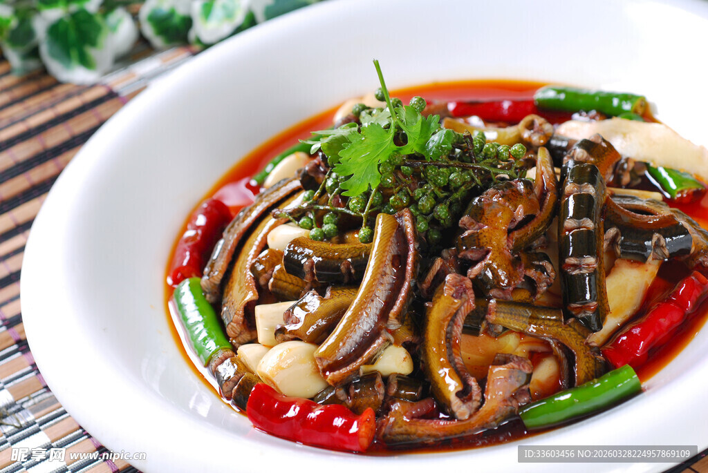 香辣美味炒鳝丝