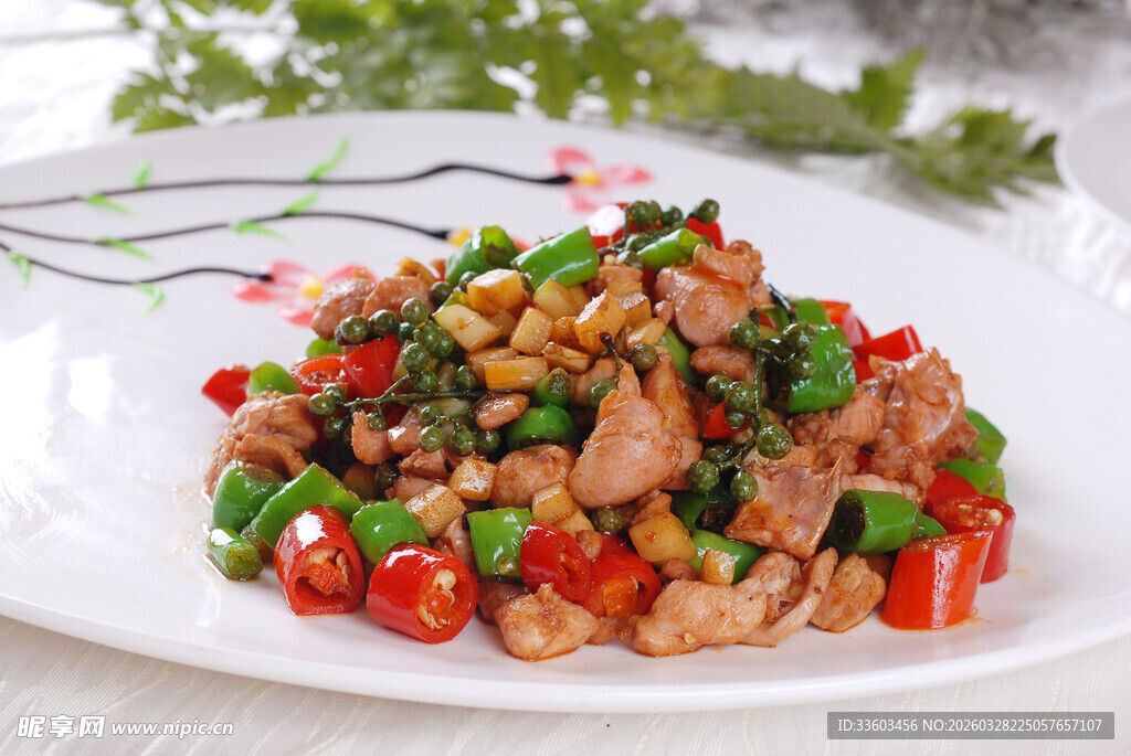 美味彩椒炒鸡肉