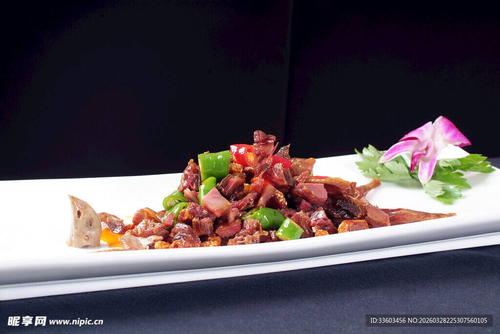 香辣诱人的特色风味小炒