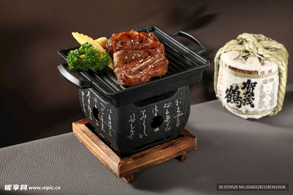 日式铸铁锅烹美味佳肴