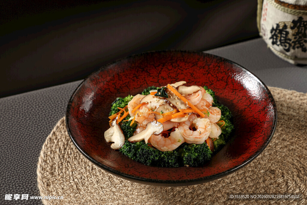 日式虾仁菠菜盖饭