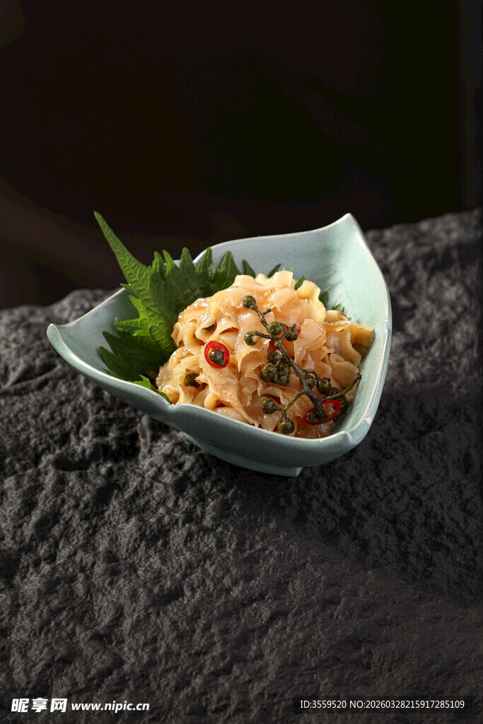 日式虾仁佐蔬菜料理