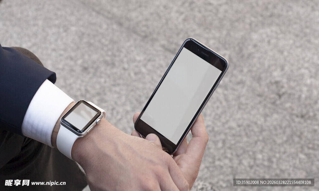 手腕手机与智能手表展示