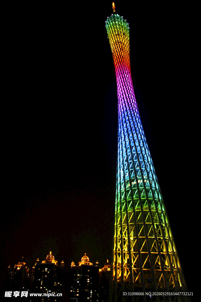 广州塔夜景绚丽多彩