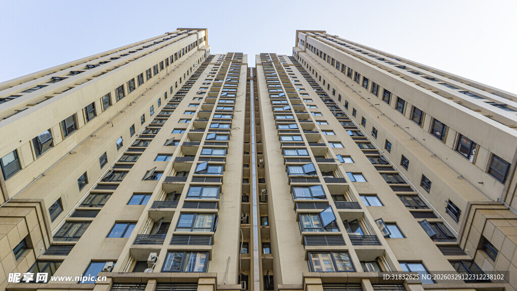 高层住宅楼仰视景观